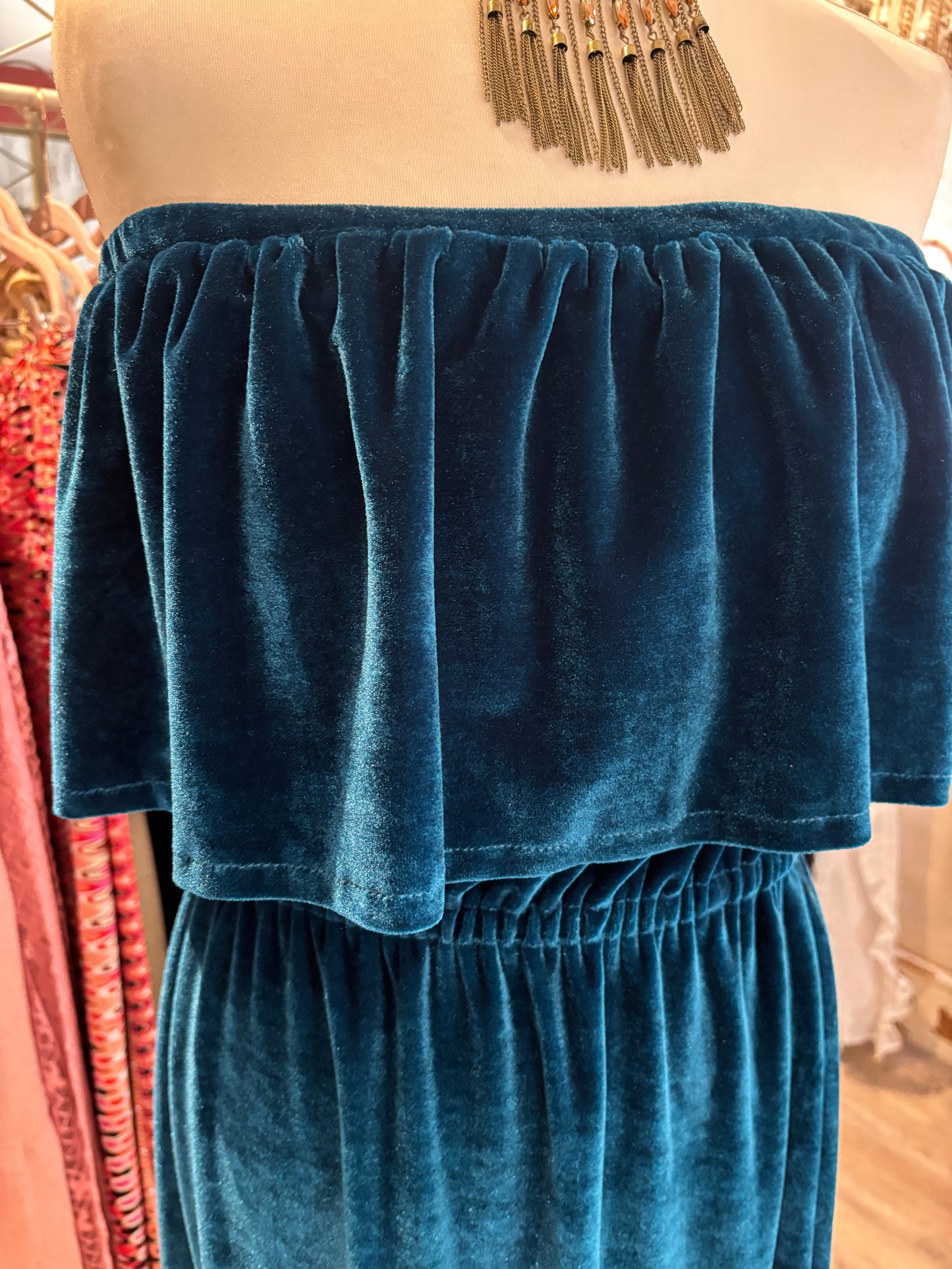 Long classic dress with ruffle top coord