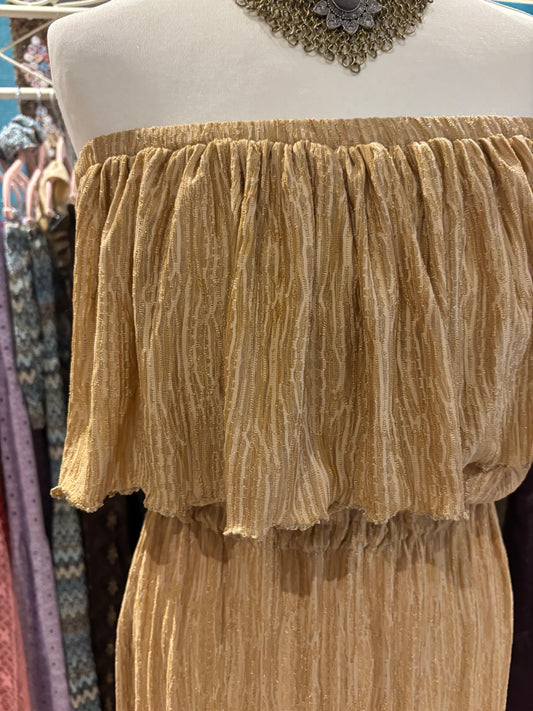 Classic dresses with frill