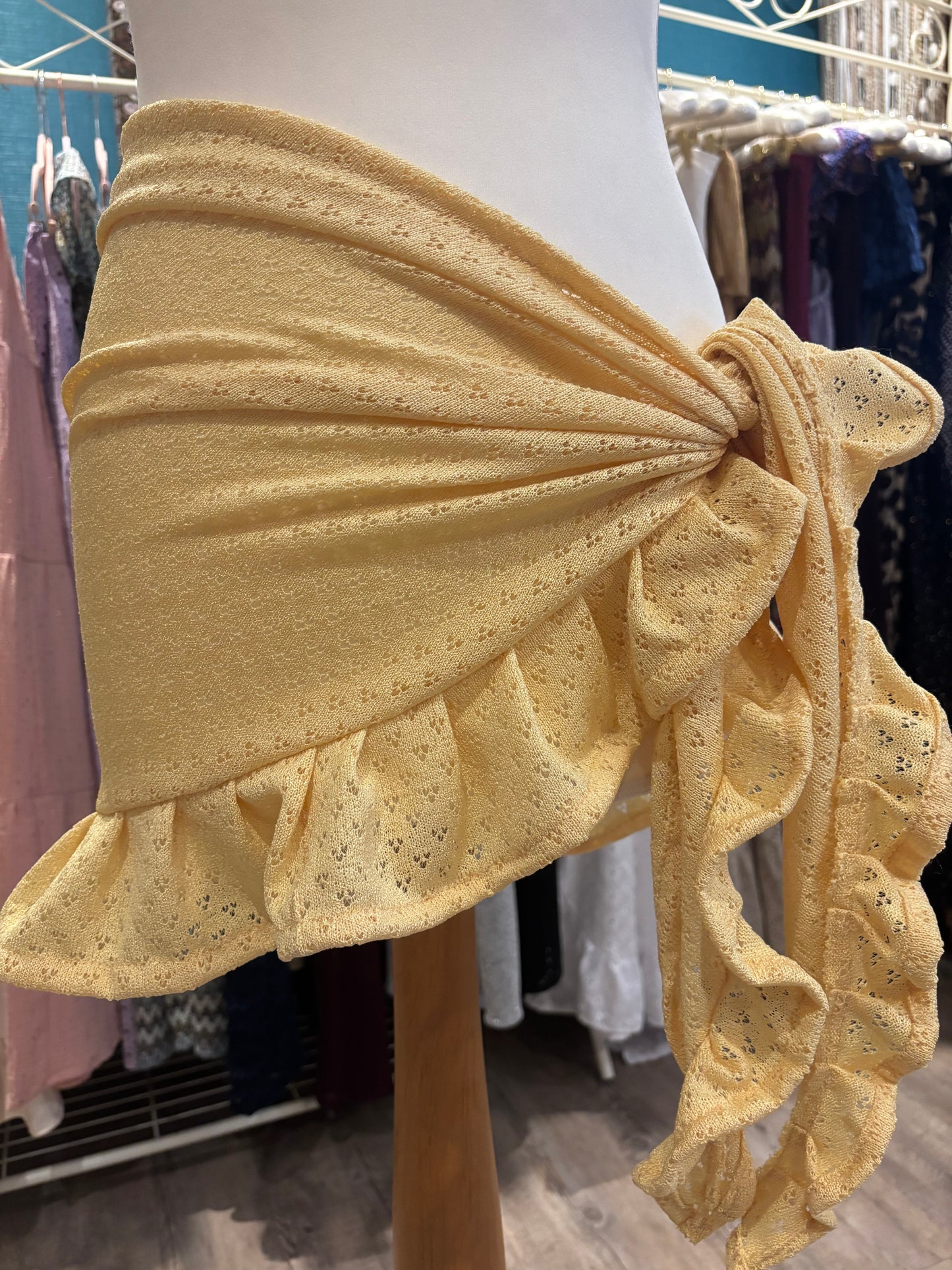 Short Ruffle Sarongs… lots of fabric options