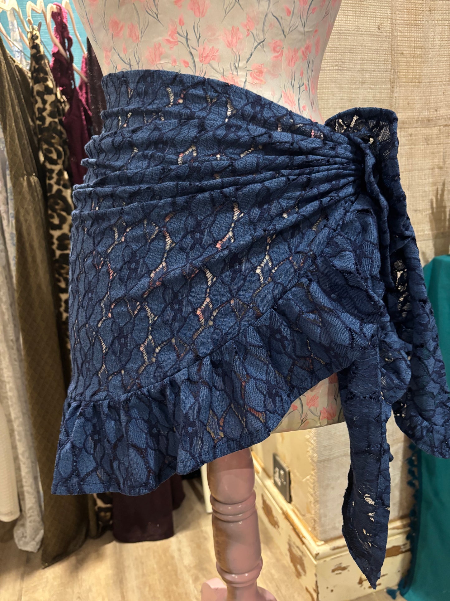 Short Ruffle Sarongs… lots of fabric options