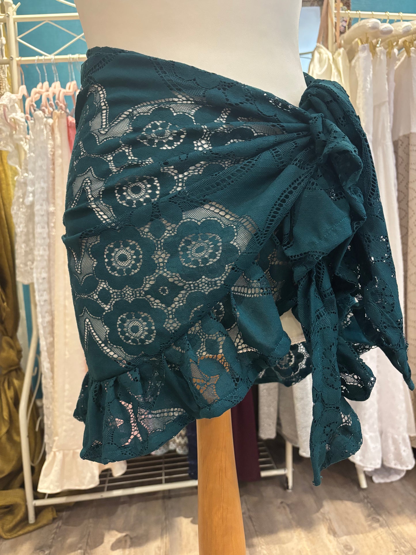 Short Ruffle Sarongs… lots of fabric options