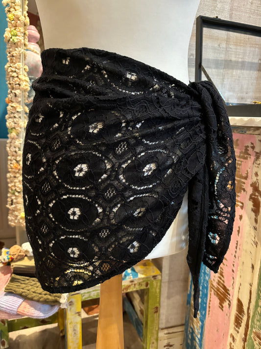 Short sarongs… lots of fabric options