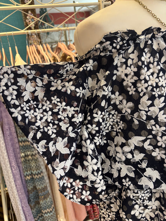 Mini fluted sleeve dress