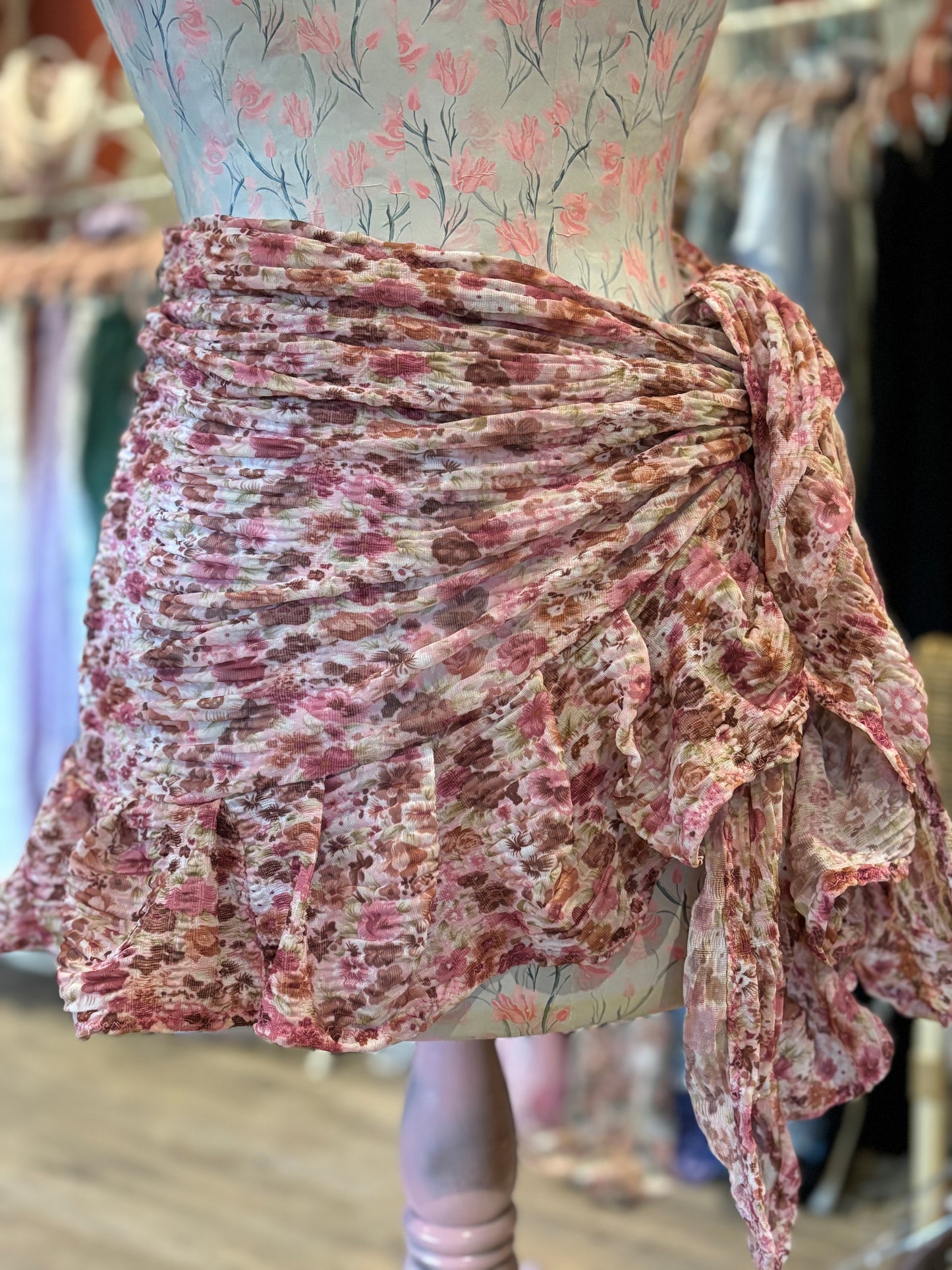 Short ruffle sarong