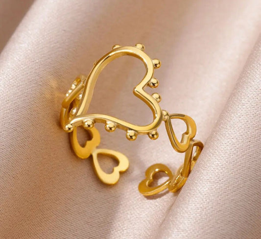 Gold heart ring