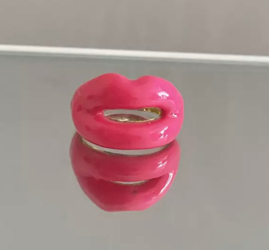 Lips ring