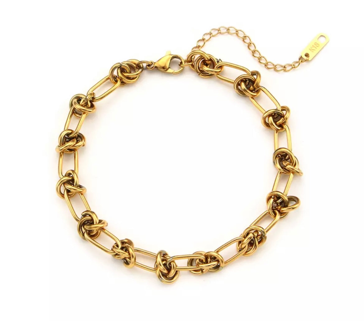 Gold plated knot bracelet