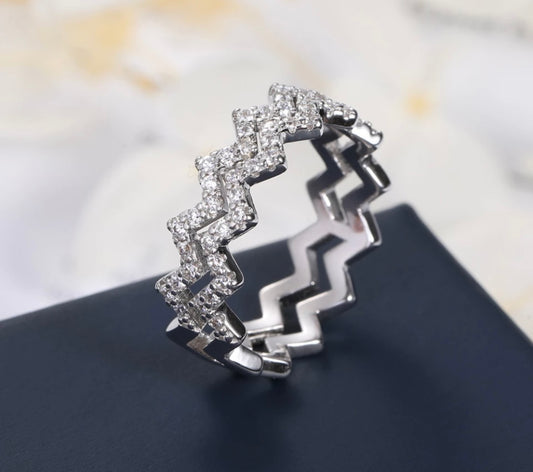 Sterling silver zig zag ring